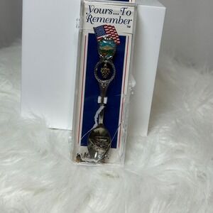 Mt Rainier Washington‎ Collectible Souvenir Spoon Yours To Remember NIB